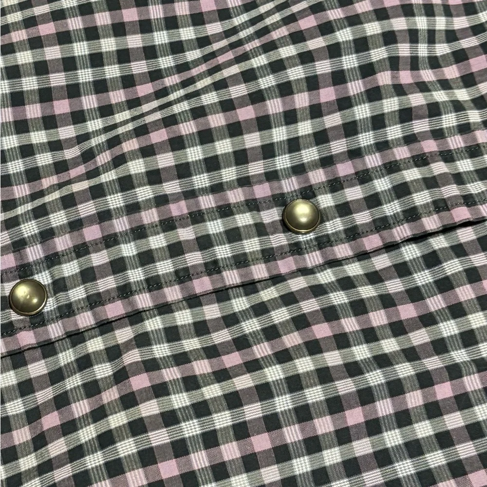 Banana Republic Purple Gray Check‎ Pearl Snap Pockets. Button Down Shirt. Large